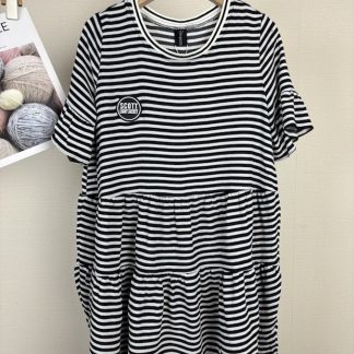 泡泡纱条纹上衣